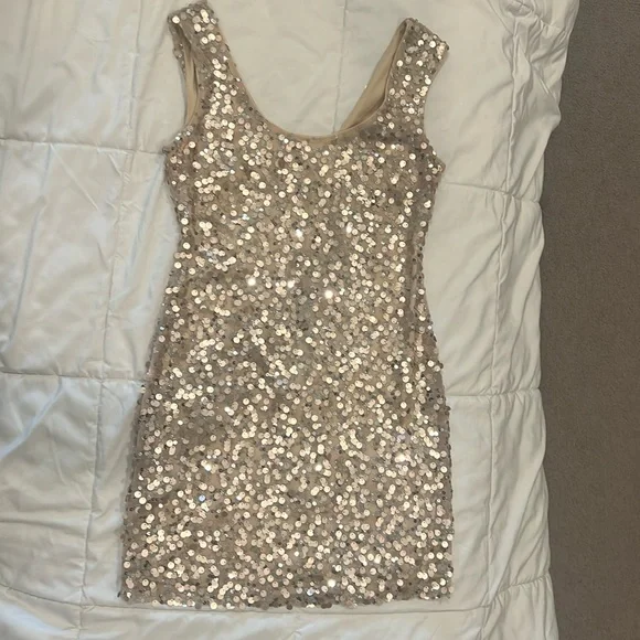 green emerald velvet dress GUESS Women's Sequined Chevron-Print Tank Dress Gold Combo 12